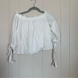 Bouncy white off the shoulders country shirt